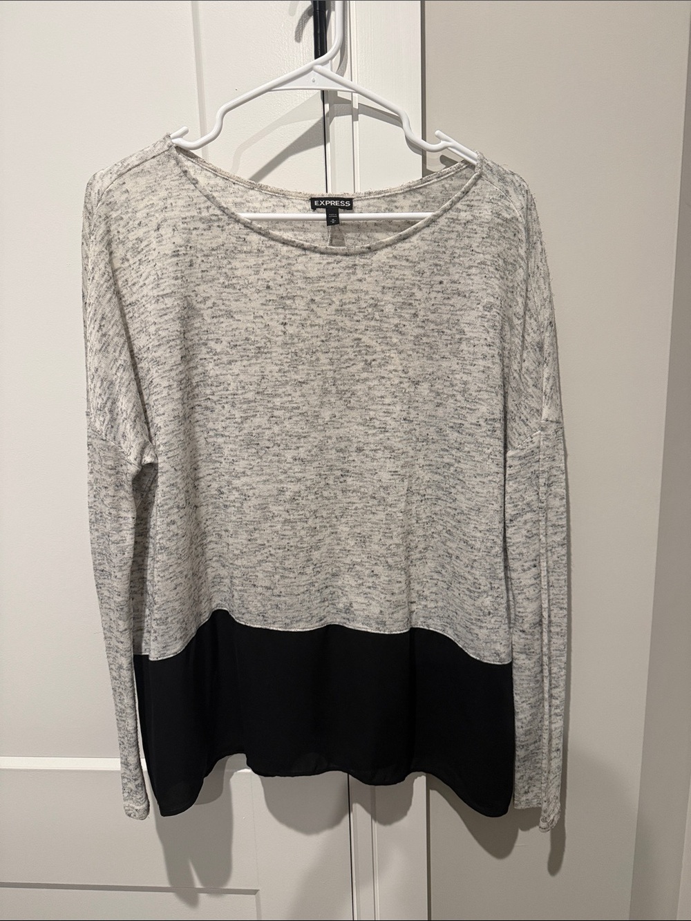Express Women's Gray and Black Colorblock Long Sleeve Pullover